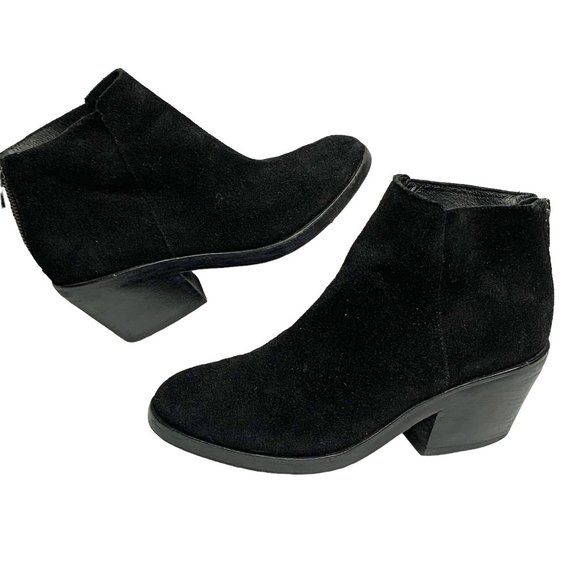 EILEEN‎ FISHER Peer Black Suede Rear Zip Heeled Ankle Booties - Picture 1 of 10